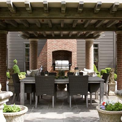 outdoor dining area
